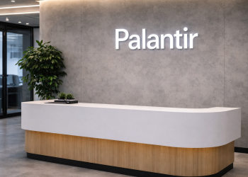 Palantir stock jumps 5% as Pentagon backs Maven AI expansion