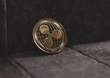 XRP Falls 10% In Selloff