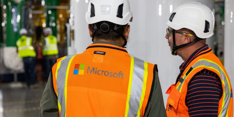 Why Microsoft stock is surging around 4% today