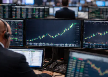 Morning brief: global markets eye Hormuz as geopolitical risks persist